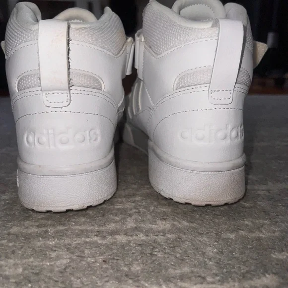 Adidas Originals Women’s Forum Low Sneakers - Picture 4 of 4